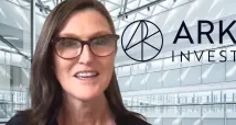 Ark Invest 的 Cathie Wood 通过这 4 只股票在 AI 上押下重注——包括一只可能飙升 750% 的股票