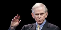 传奇投资者杰里米·格兰瑟姆 (Jeremy Grantham) 表示，股市崩盘的可能性为 70%，而且可能会像 1929 年危机一样发生史诗般的爆发